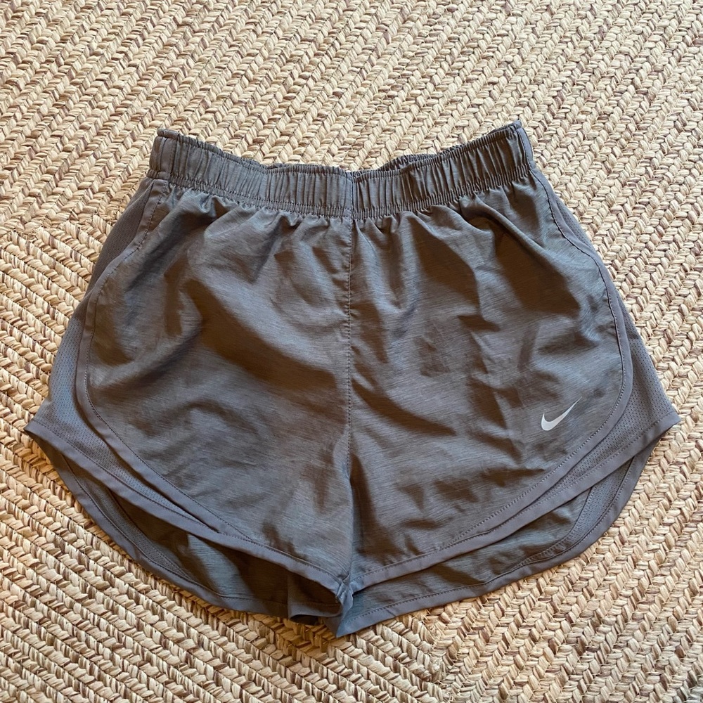 Nike dri-fit shorts Size S
